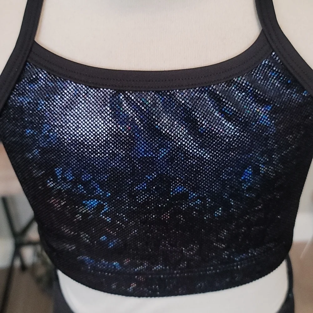 Shimmy Shimmy Inc Crop Top & Short Set - Picture 5 of 7